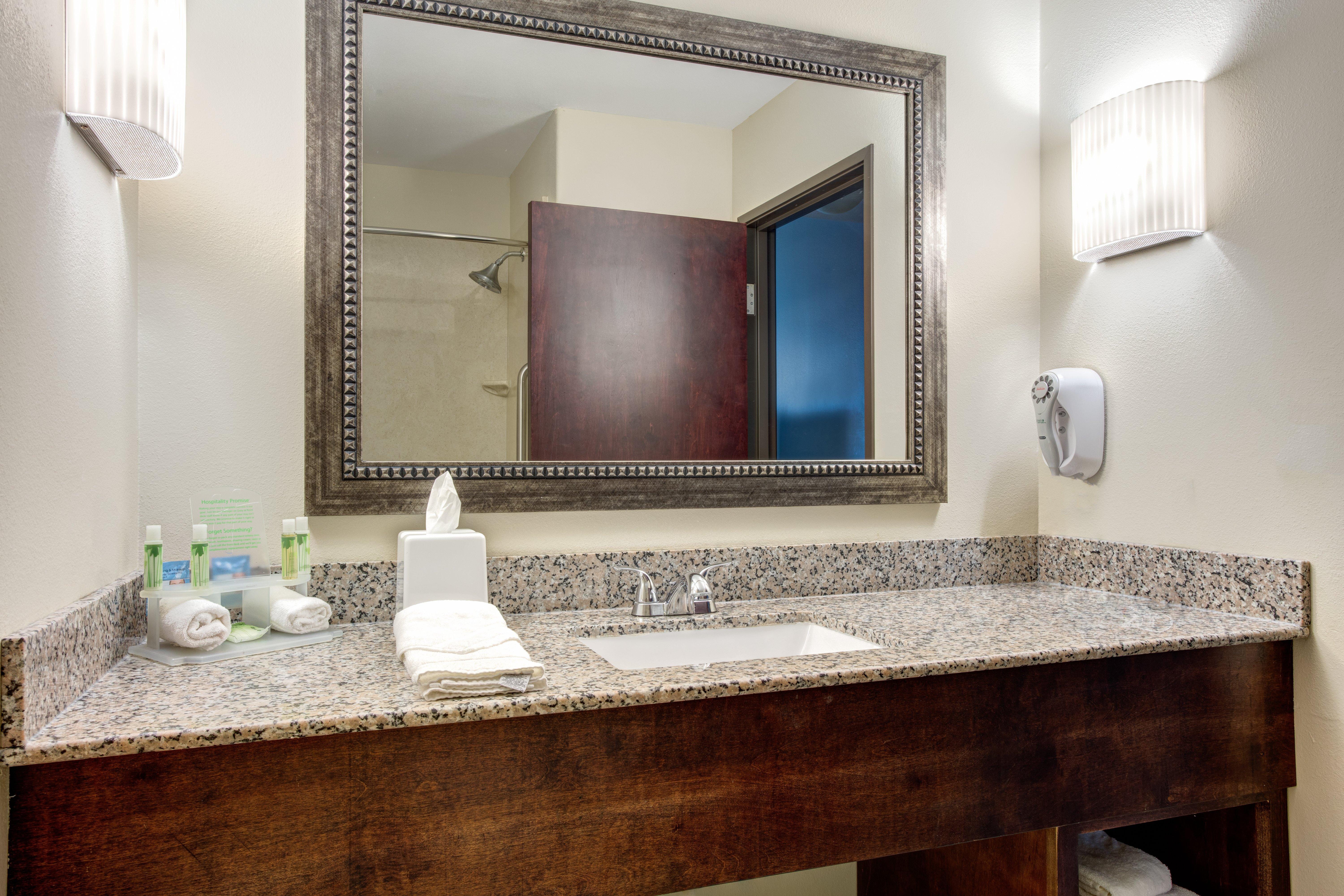 Holiday Inn Express & Suites Raceland - Highway 90 By Ihg Eksteriør billede
